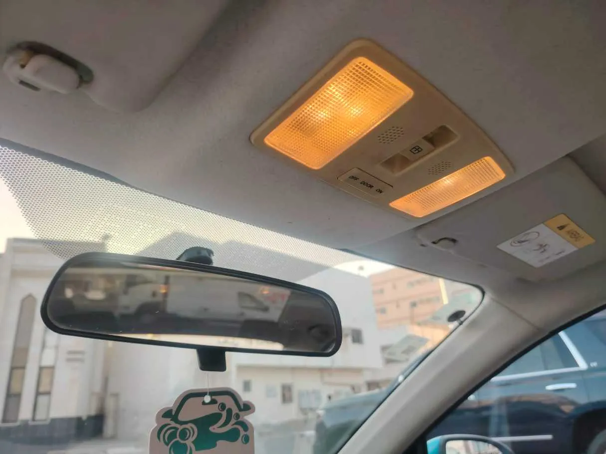 Car image 34