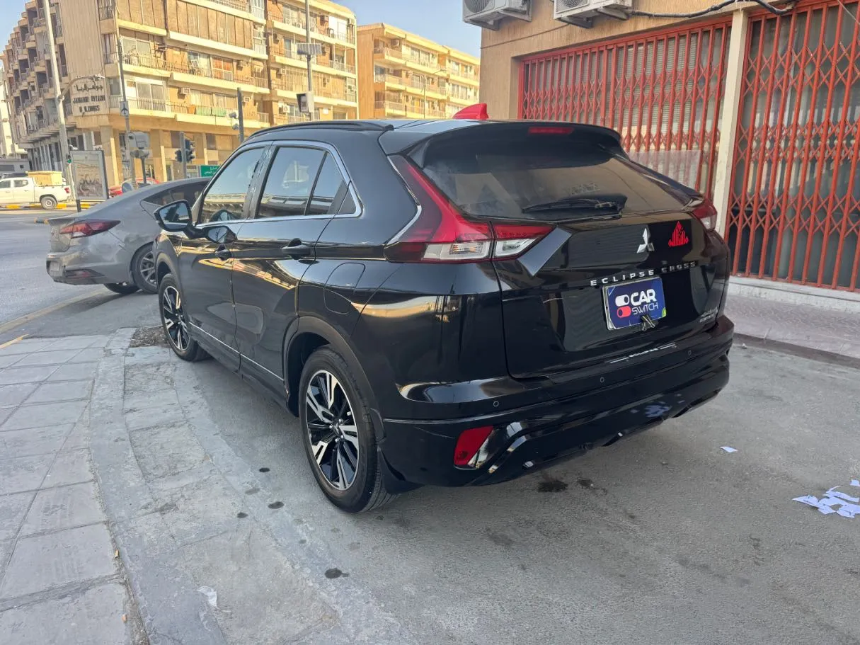 Car image 7