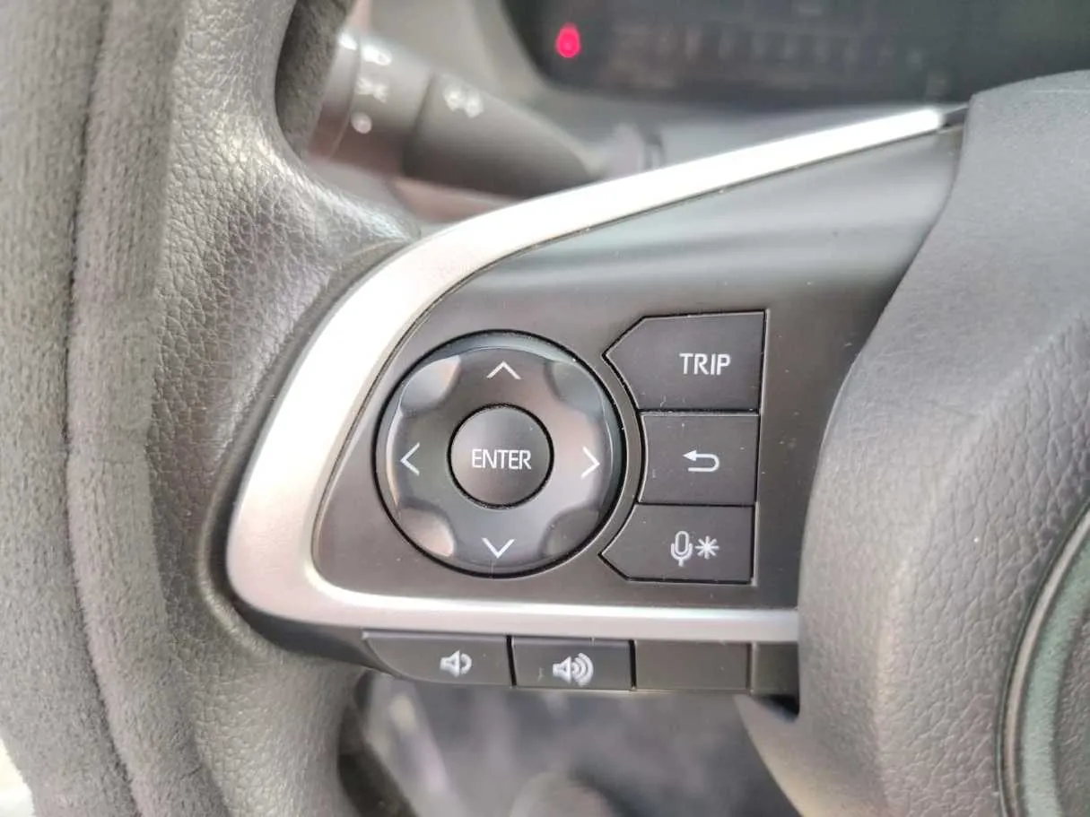 Car image 35