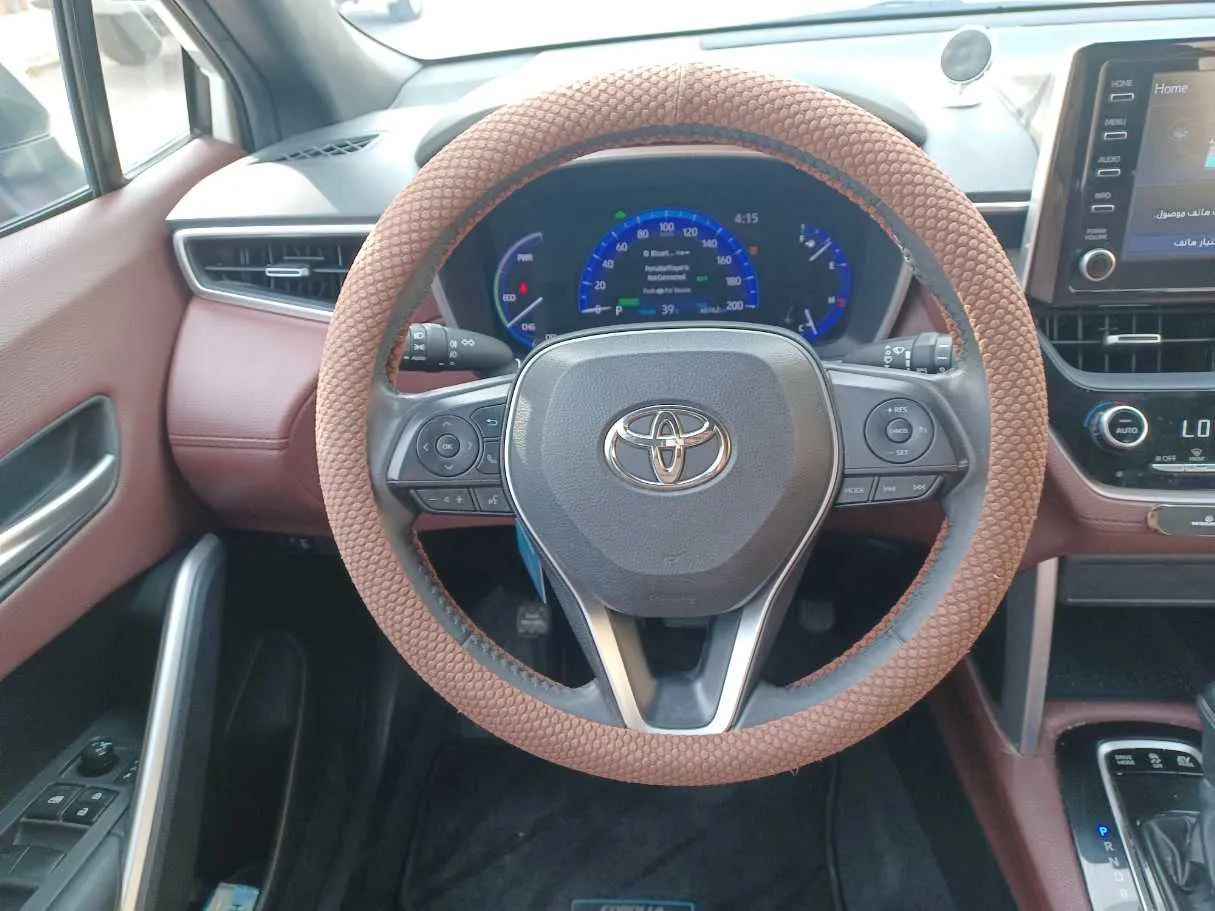 Car image 16