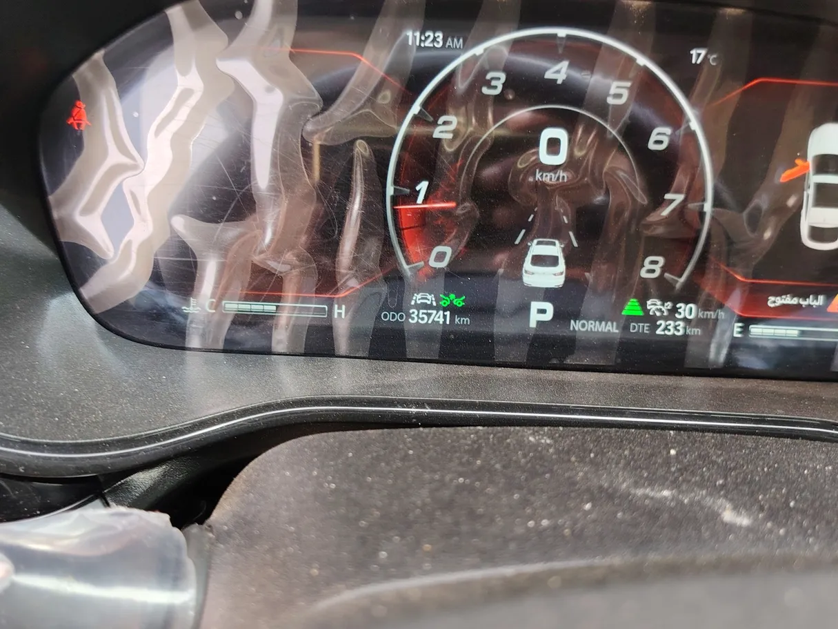 Car image 26