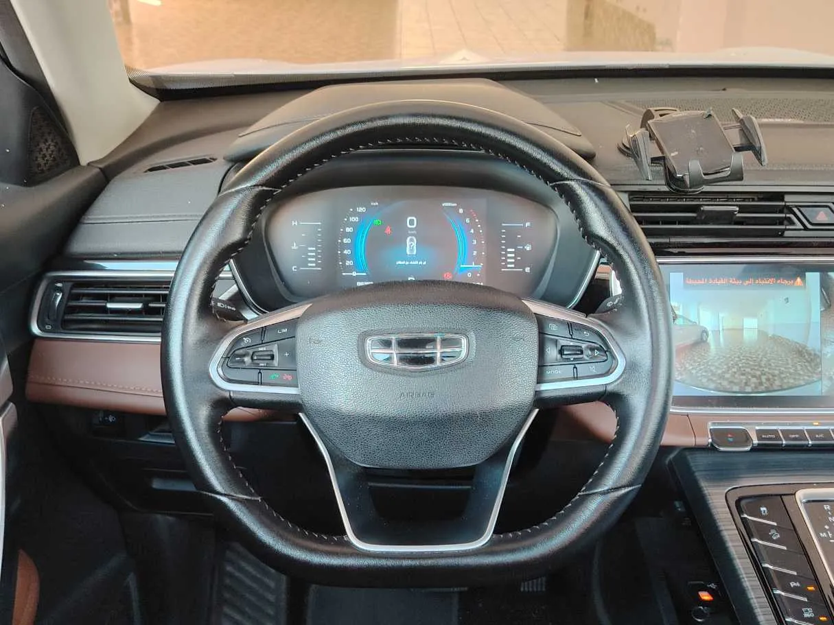 Car image 27