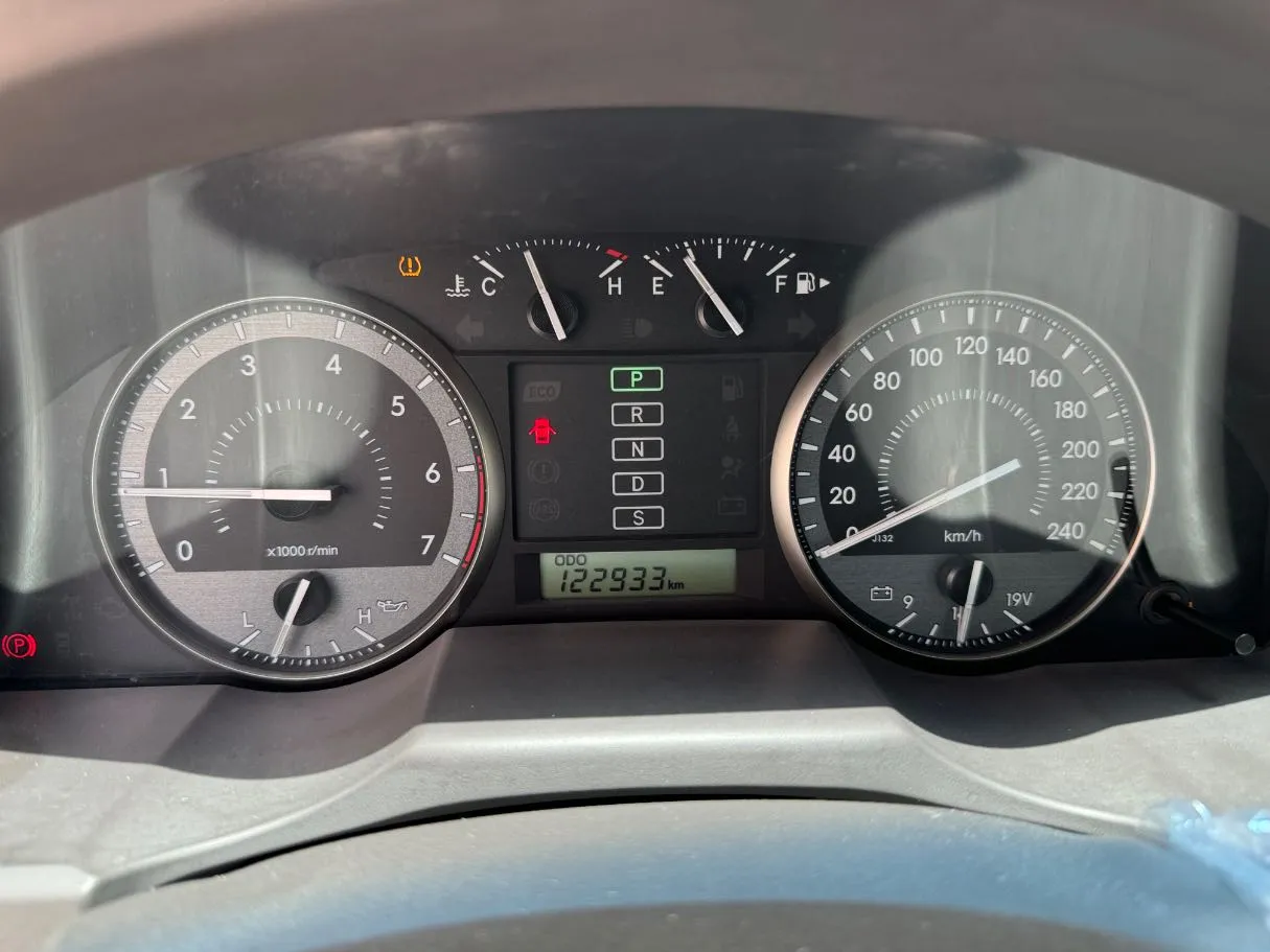 Car image 22