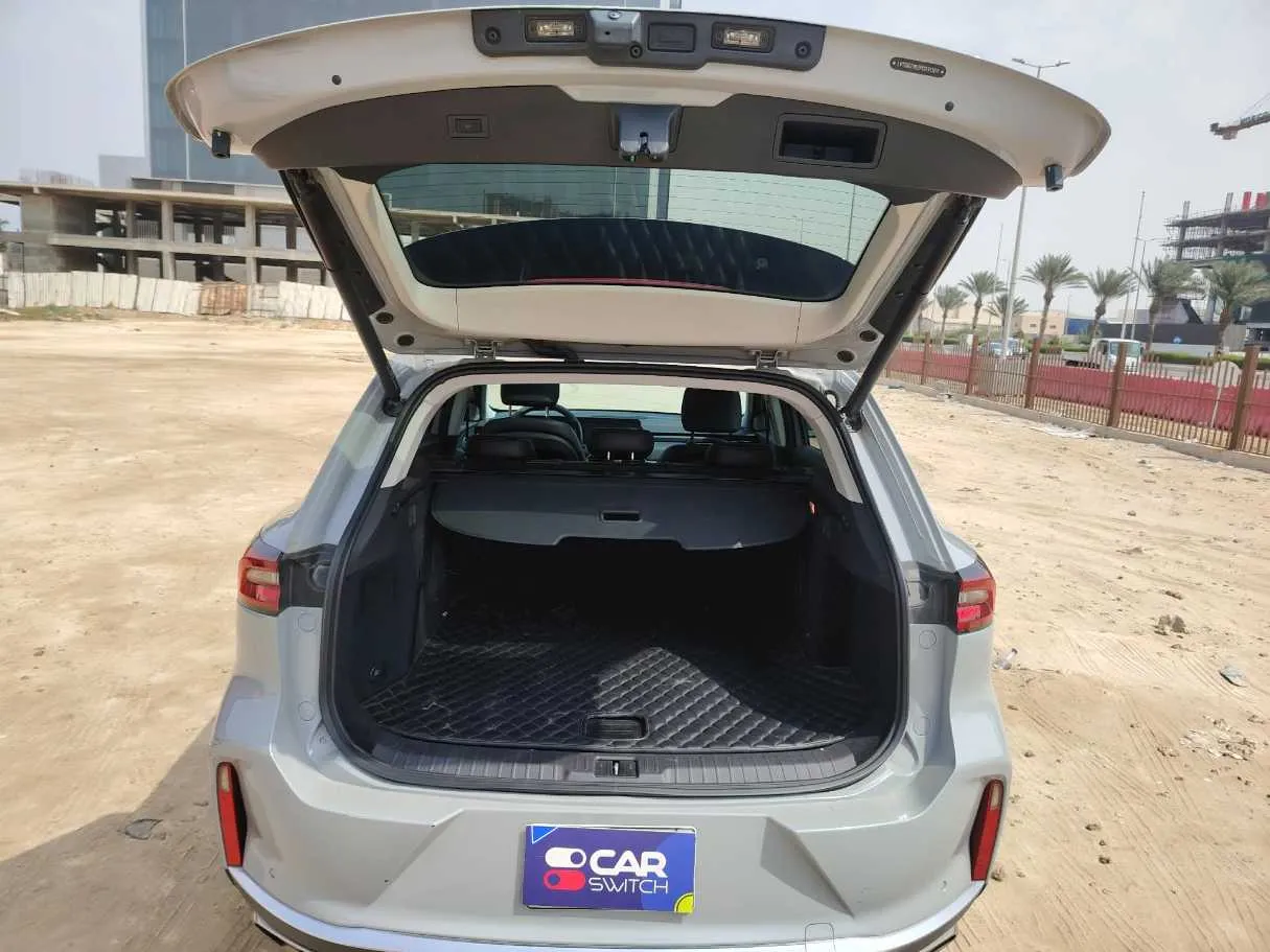 Car image 33