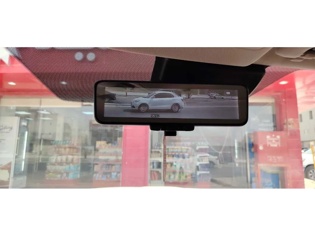 Car image 25