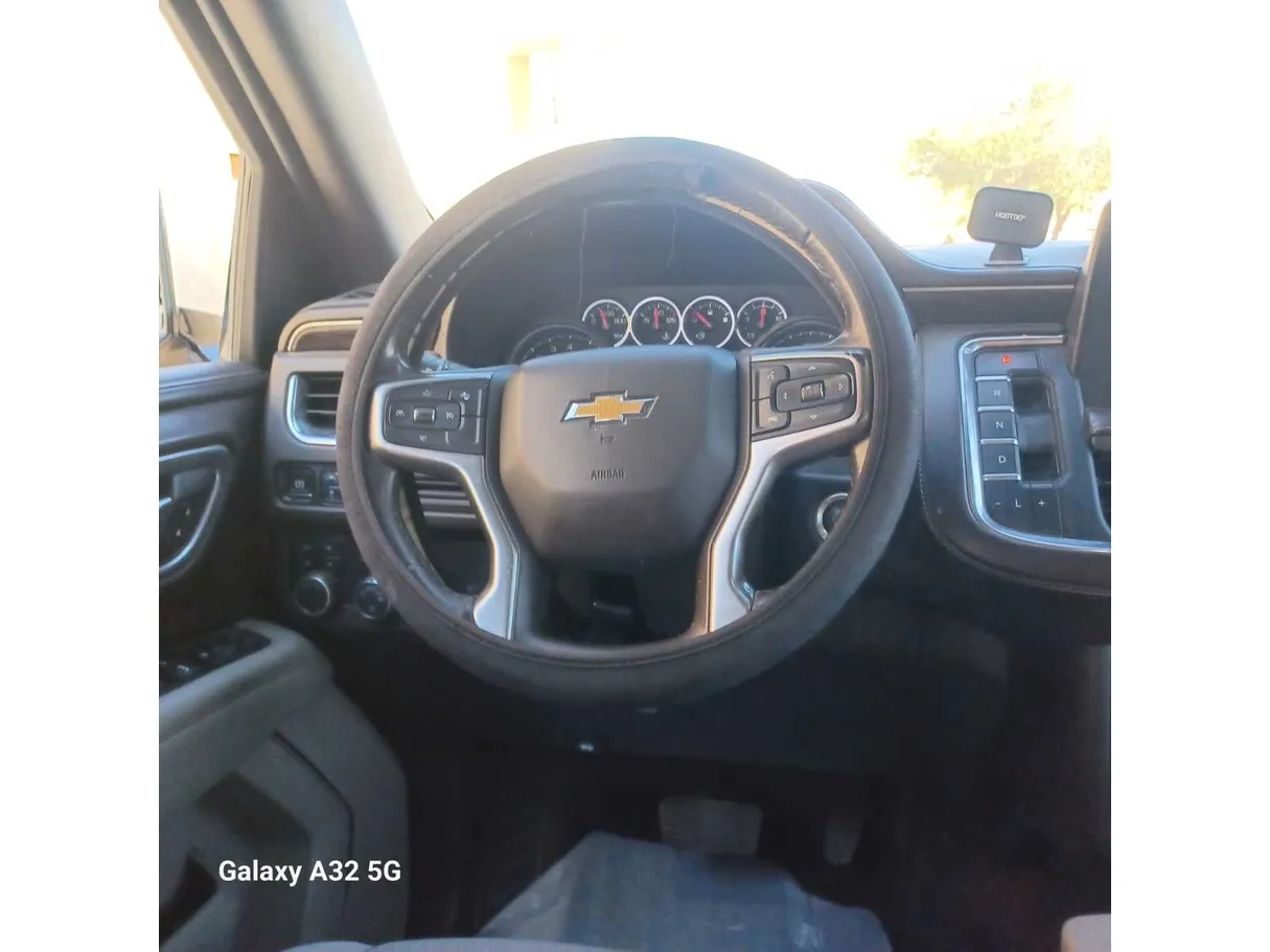 Car image 22