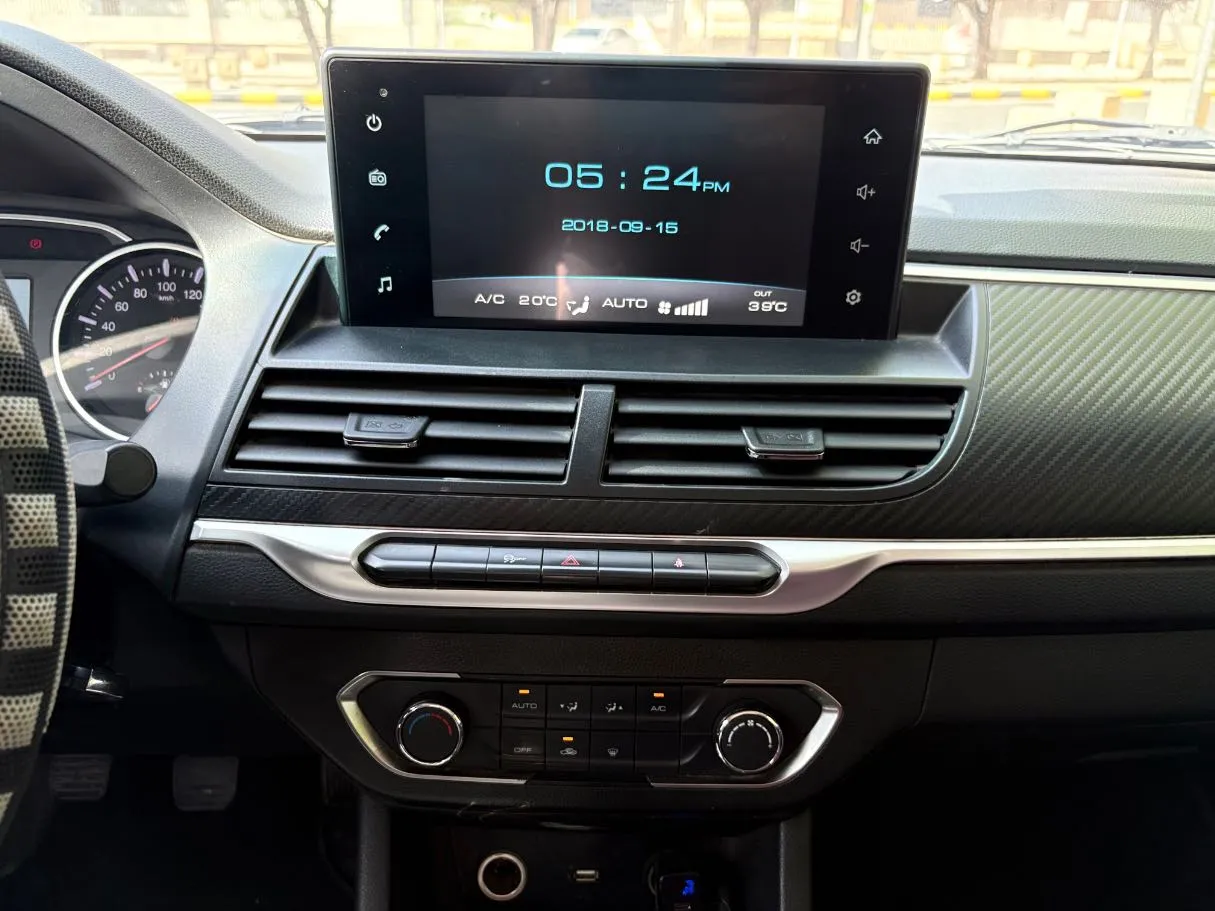 Car image 21