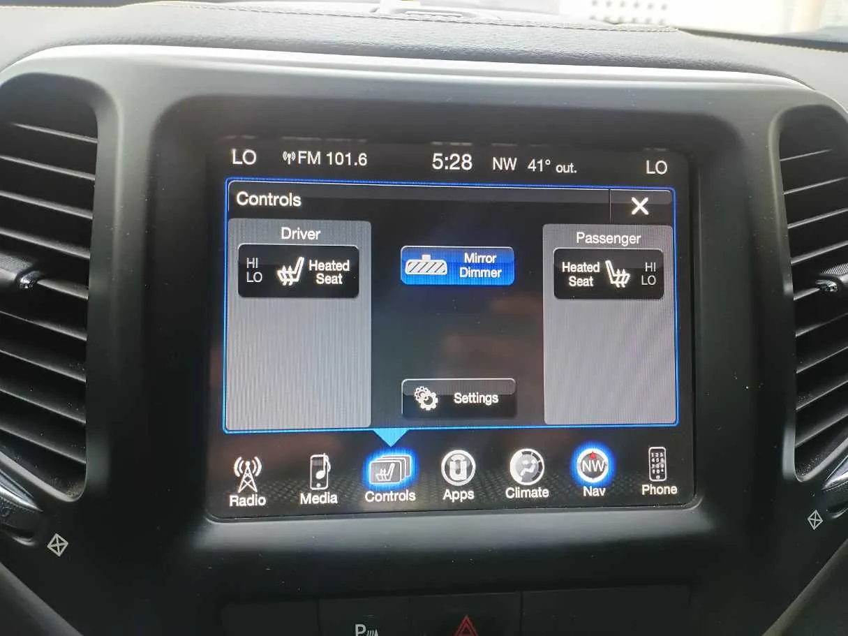 Car image 20