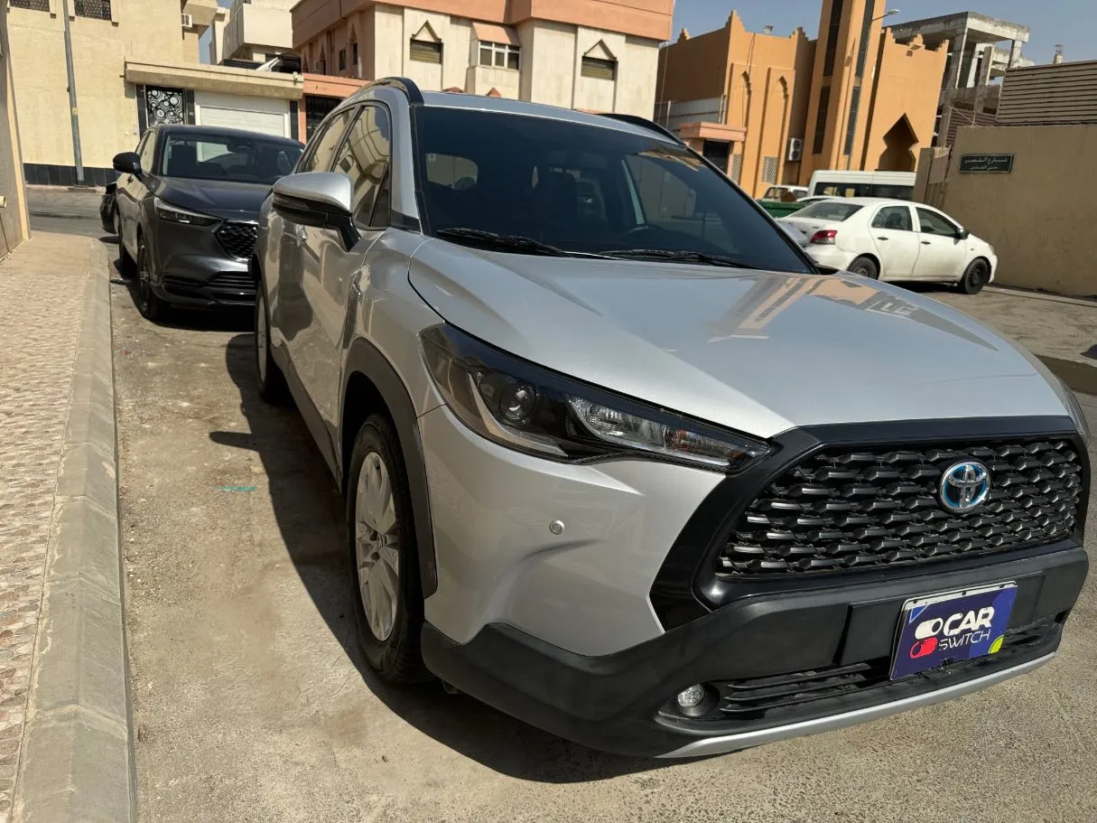 Car image 3