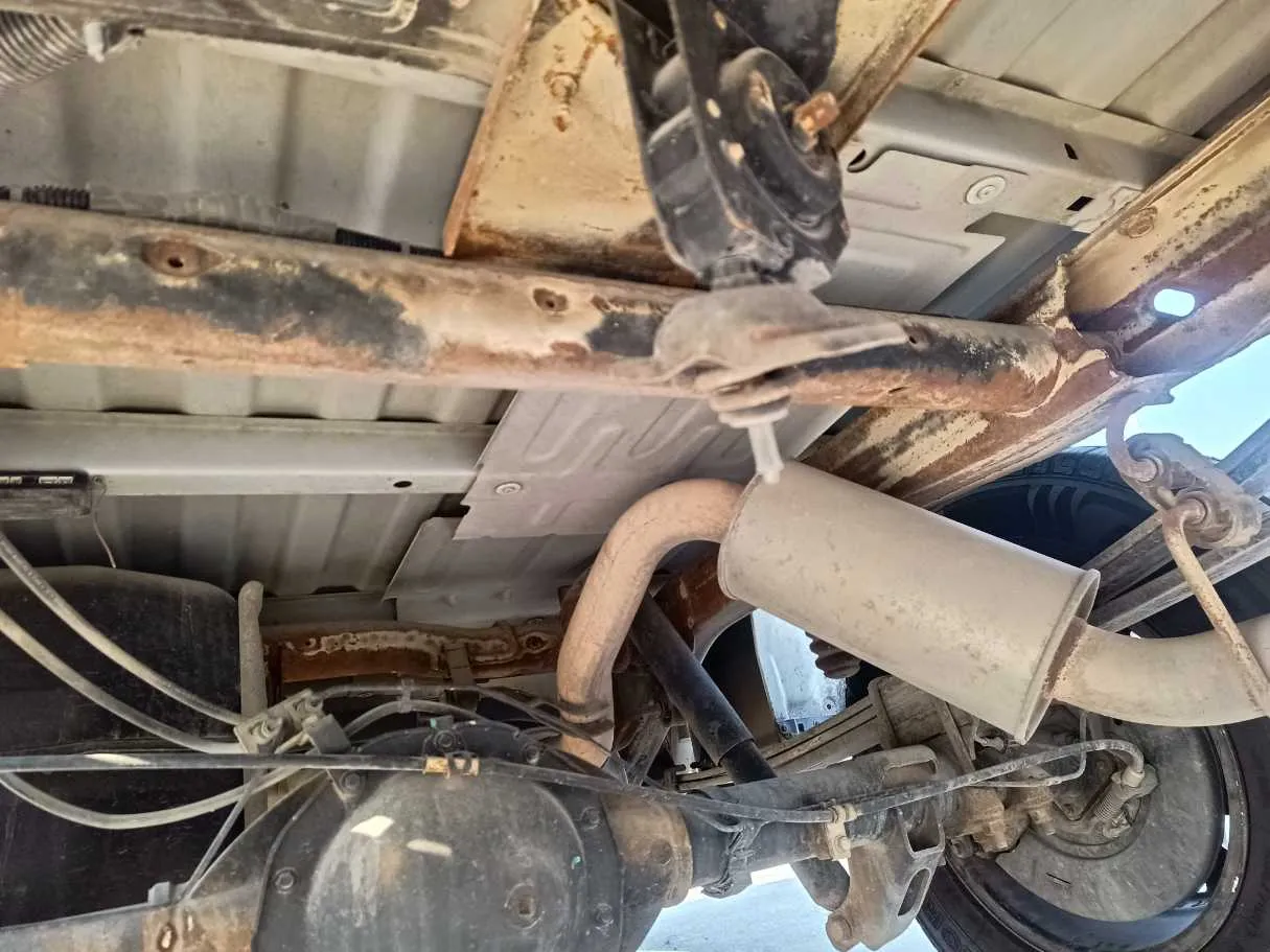 Car image 30