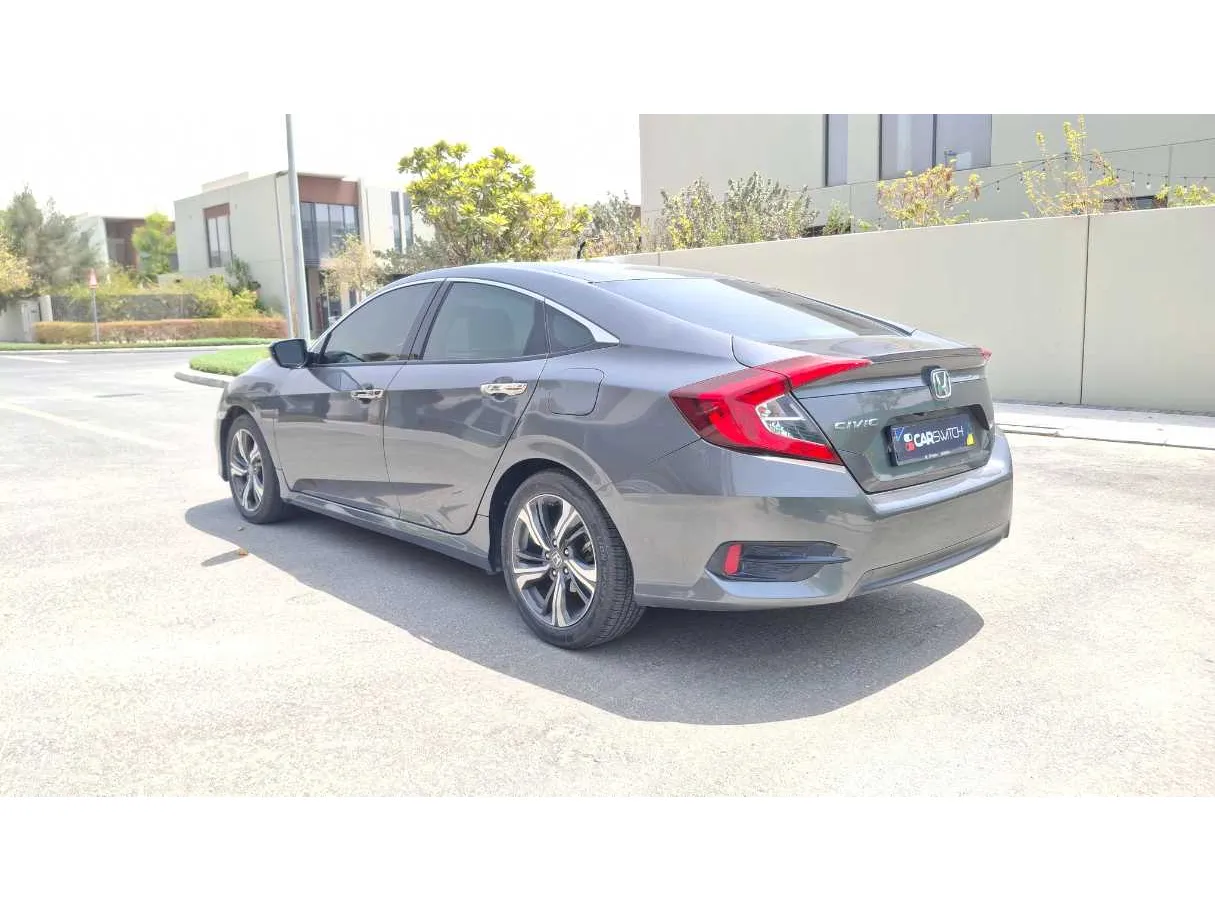 Car image 7