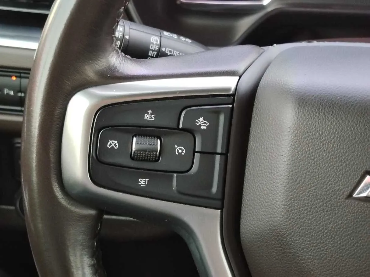Car image 28