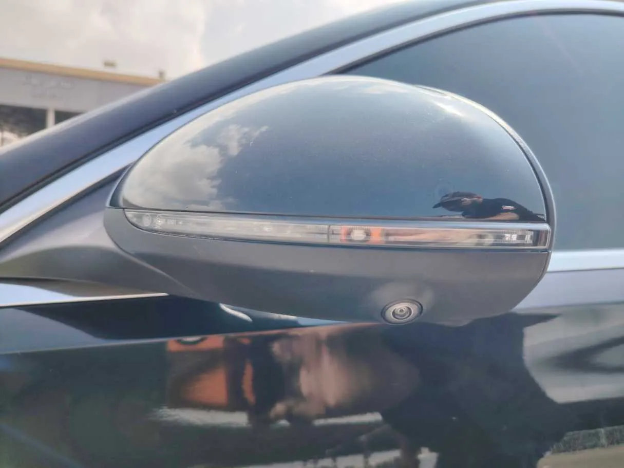 Car image 31