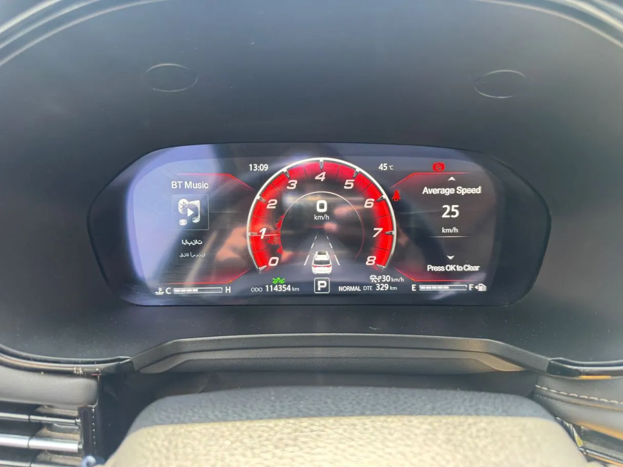 Car image 18