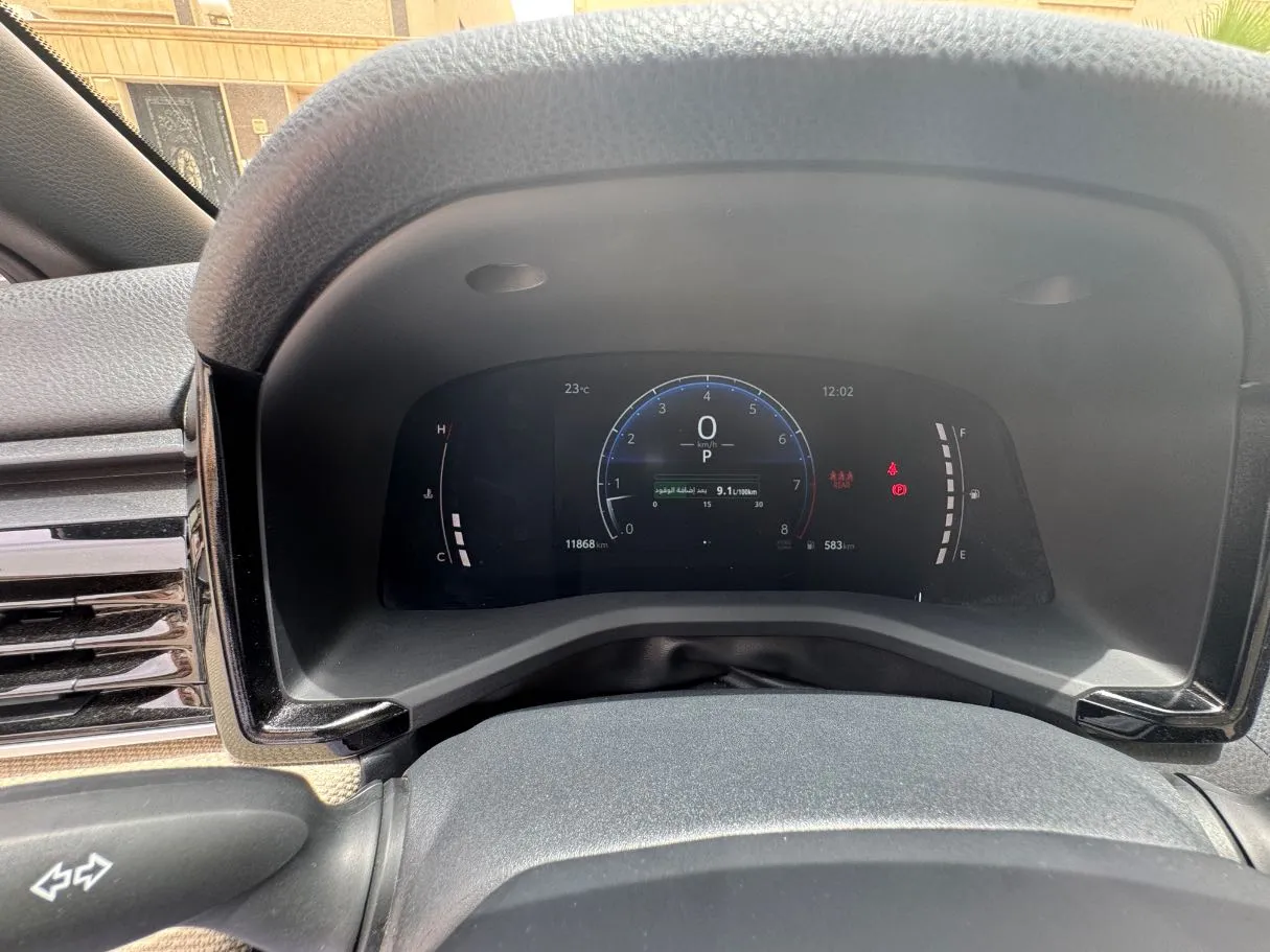 Car image 17