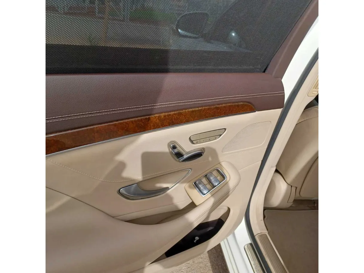 Car image 32