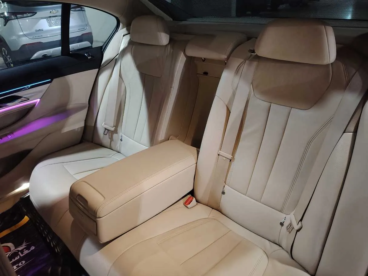 Car image 23