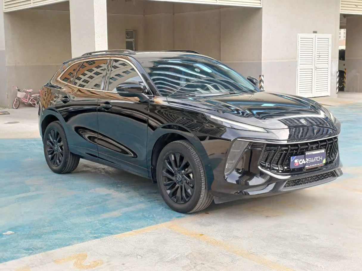 Car image 4