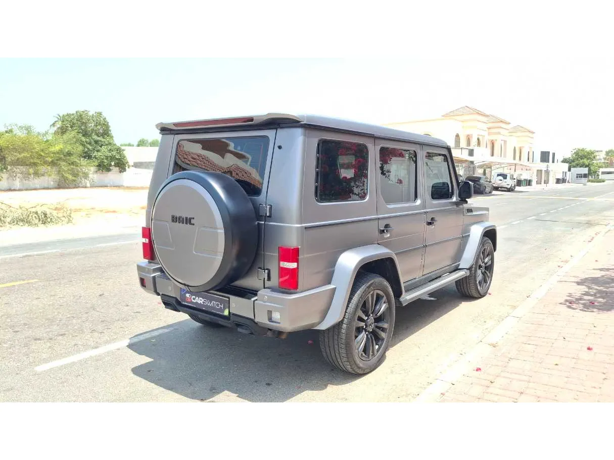 Car image 5
