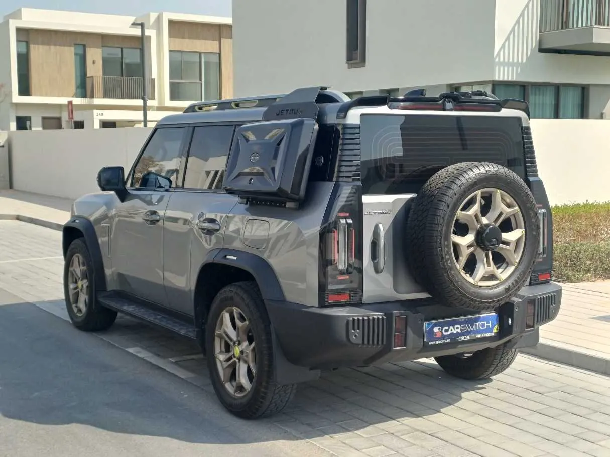 Car image 7