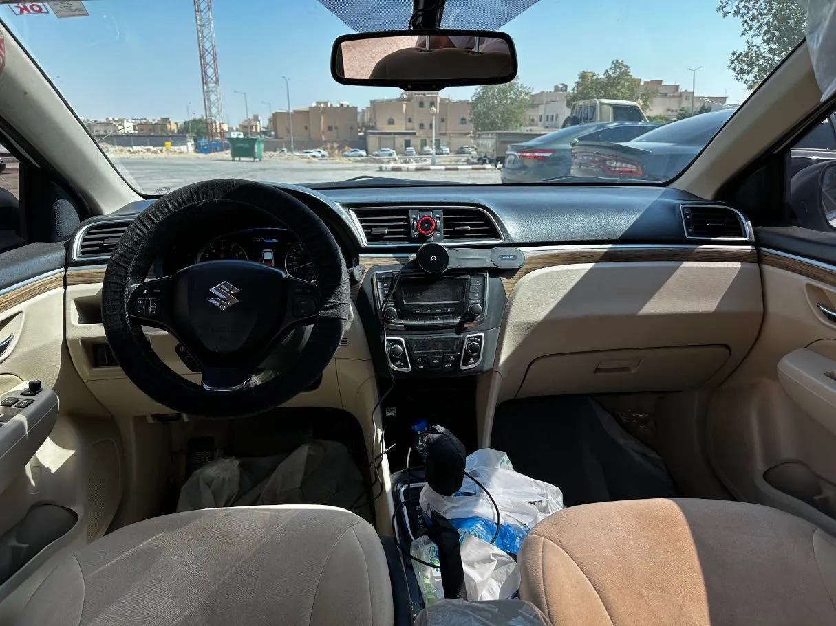 Car image 17