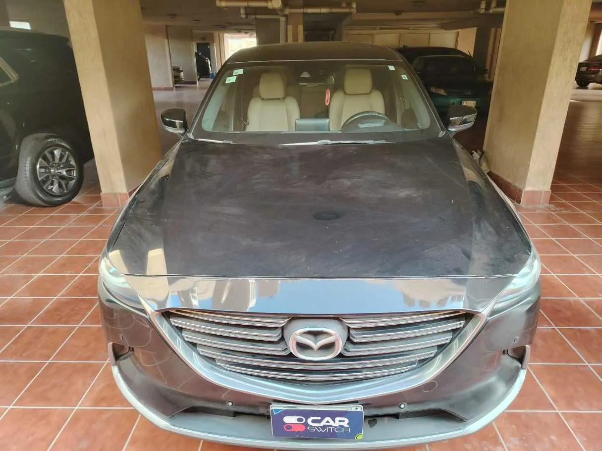 Car image 2