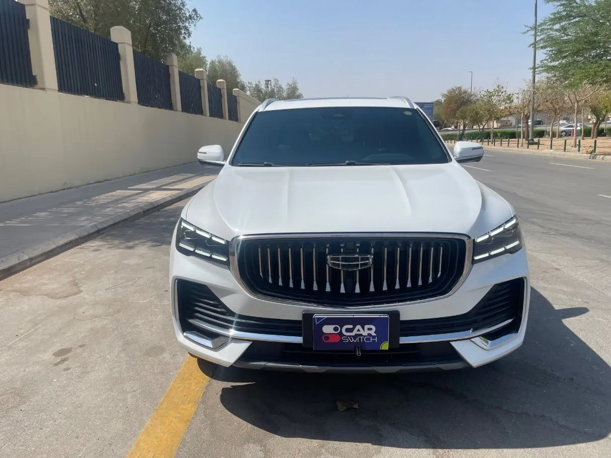 Car image 2