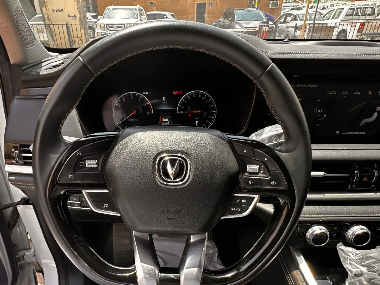 Car image 20