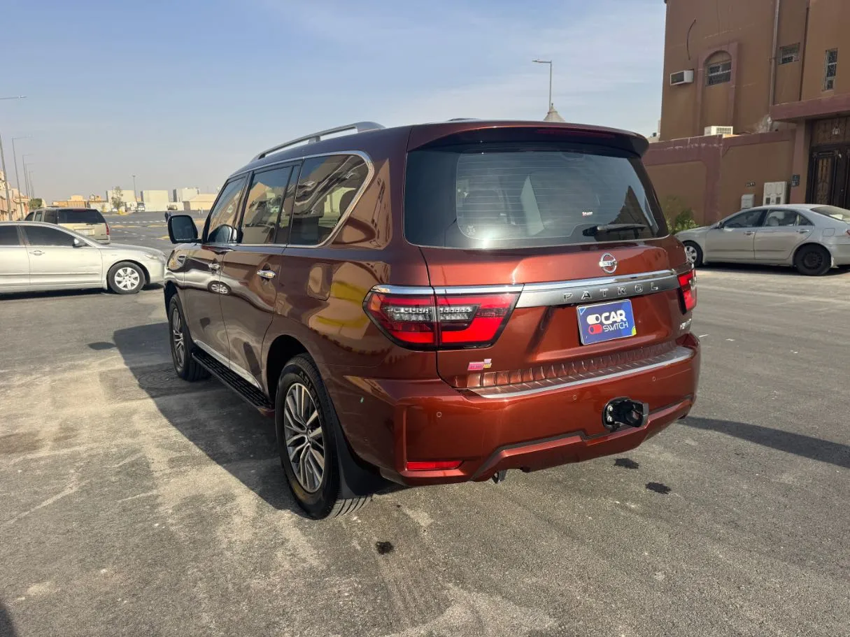 Car image 7