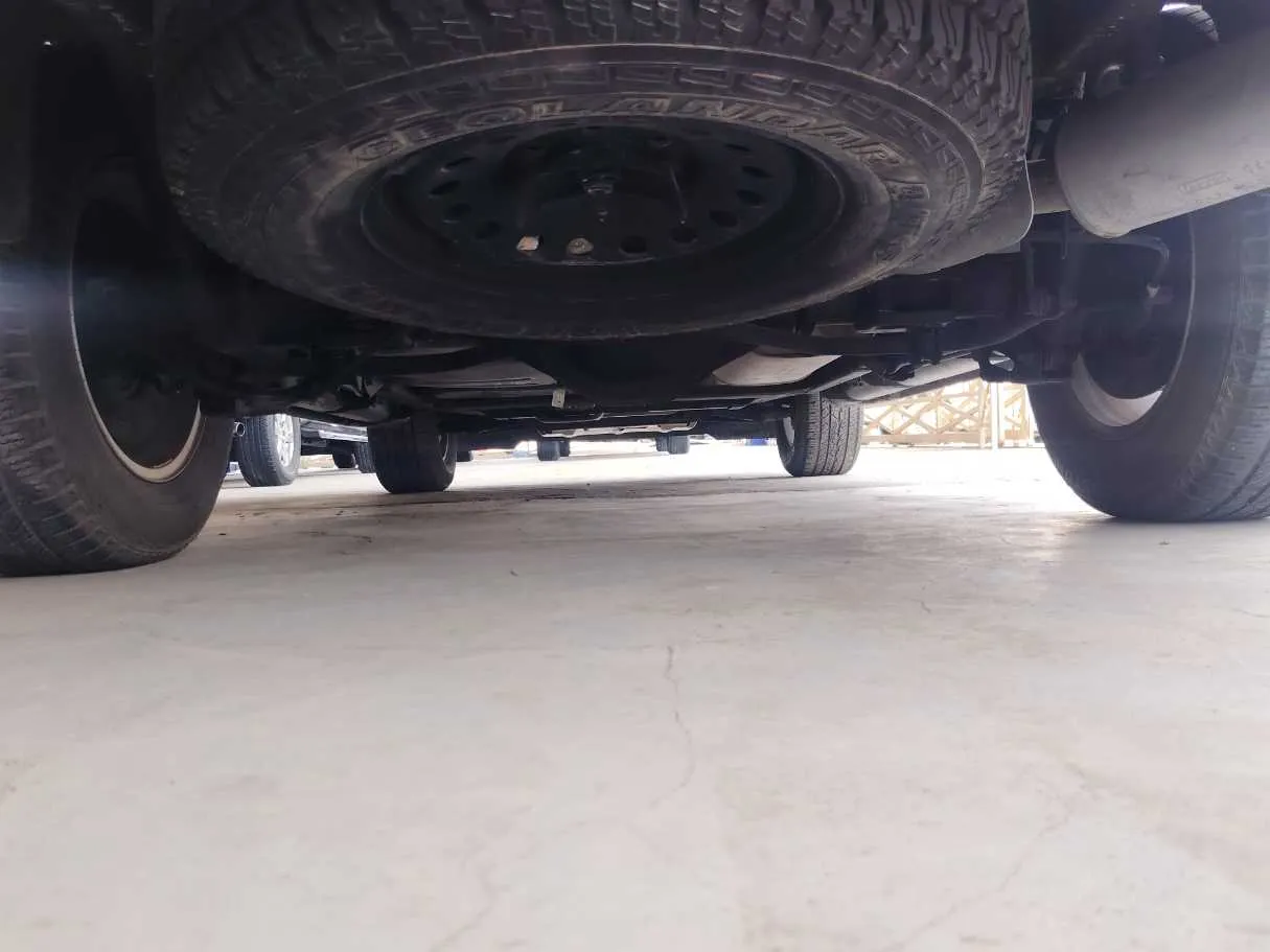 Car image 35