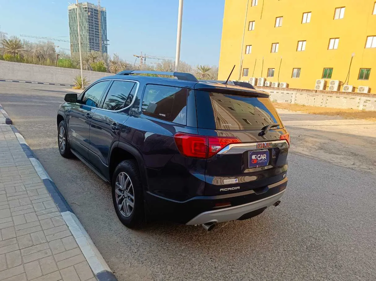 Car image 7