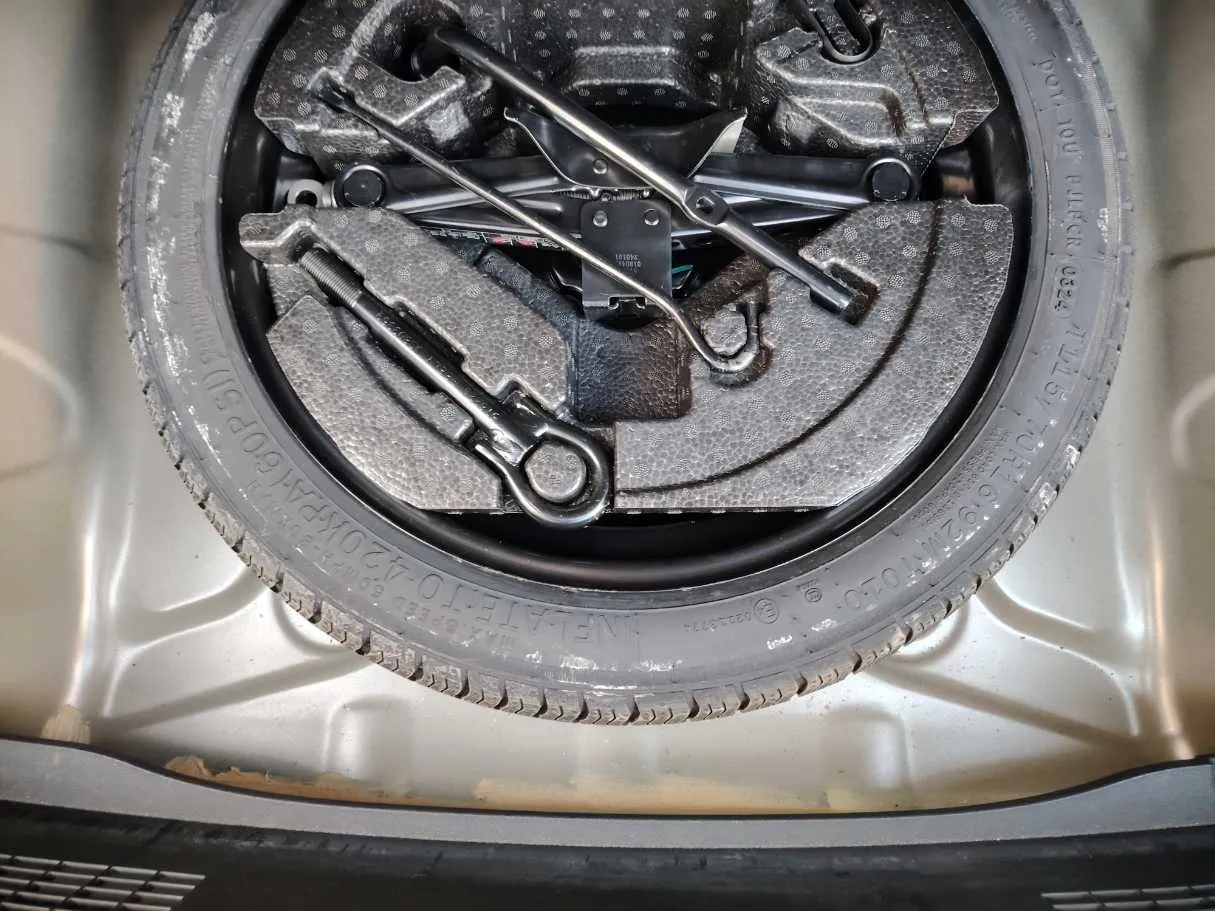 Car image 31