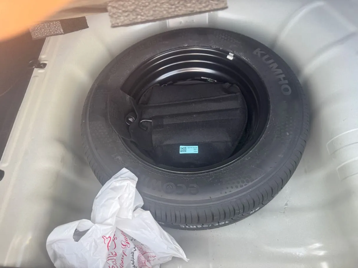 Car image 21