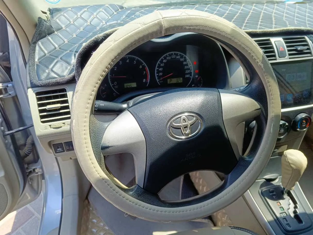 Car image 18