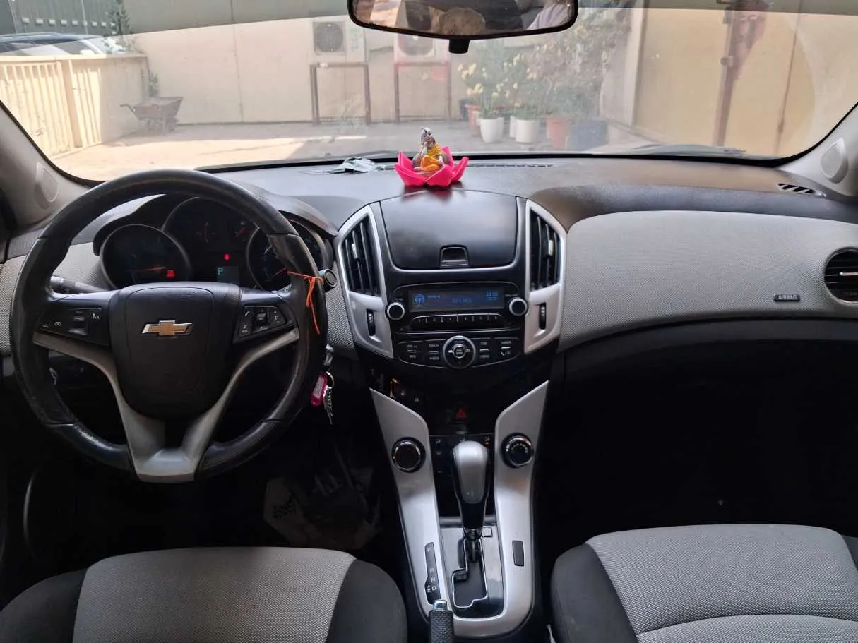Car image 17