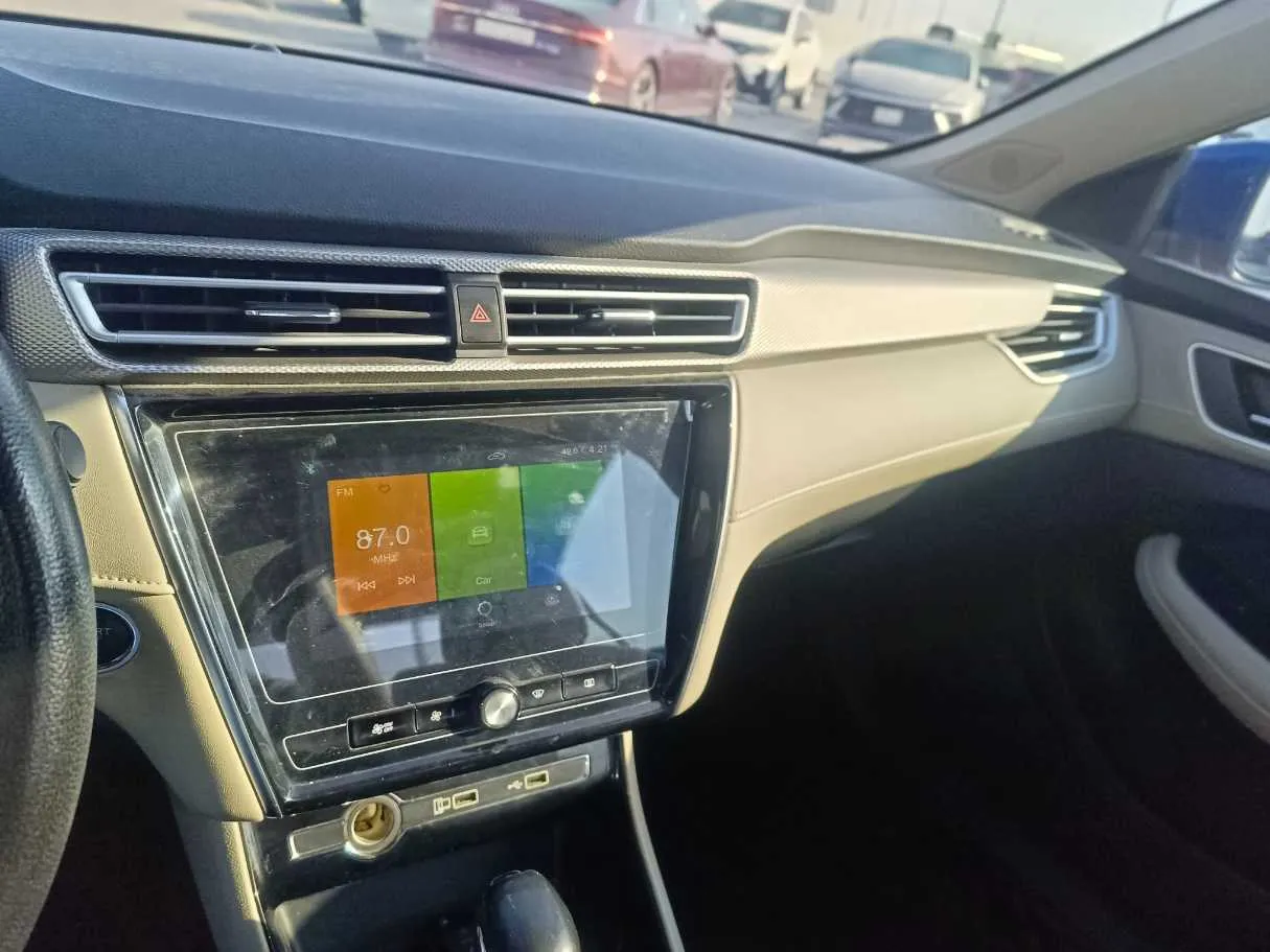 Car image 21