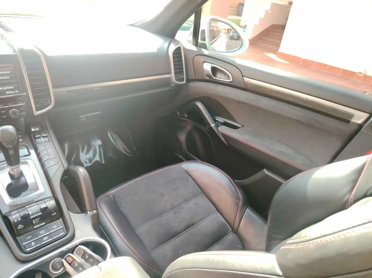 Car image 46