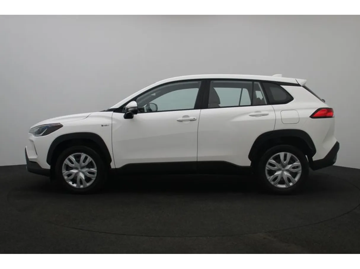 Car image 3