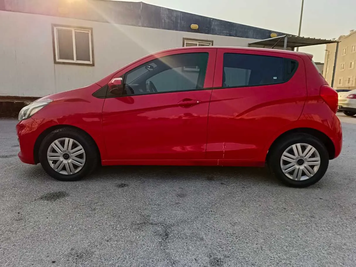 Car image 8