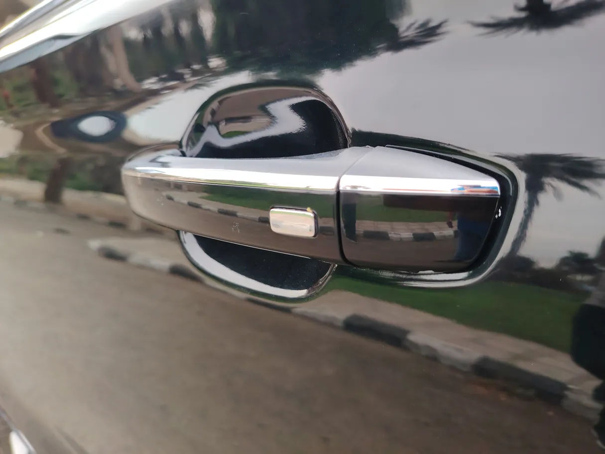 Car image 34