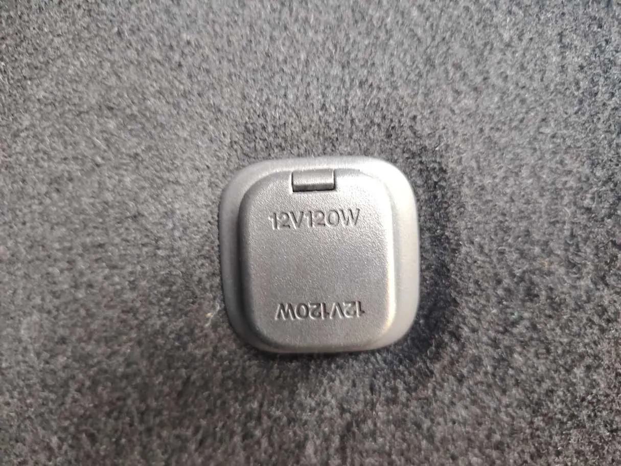 Car image 35