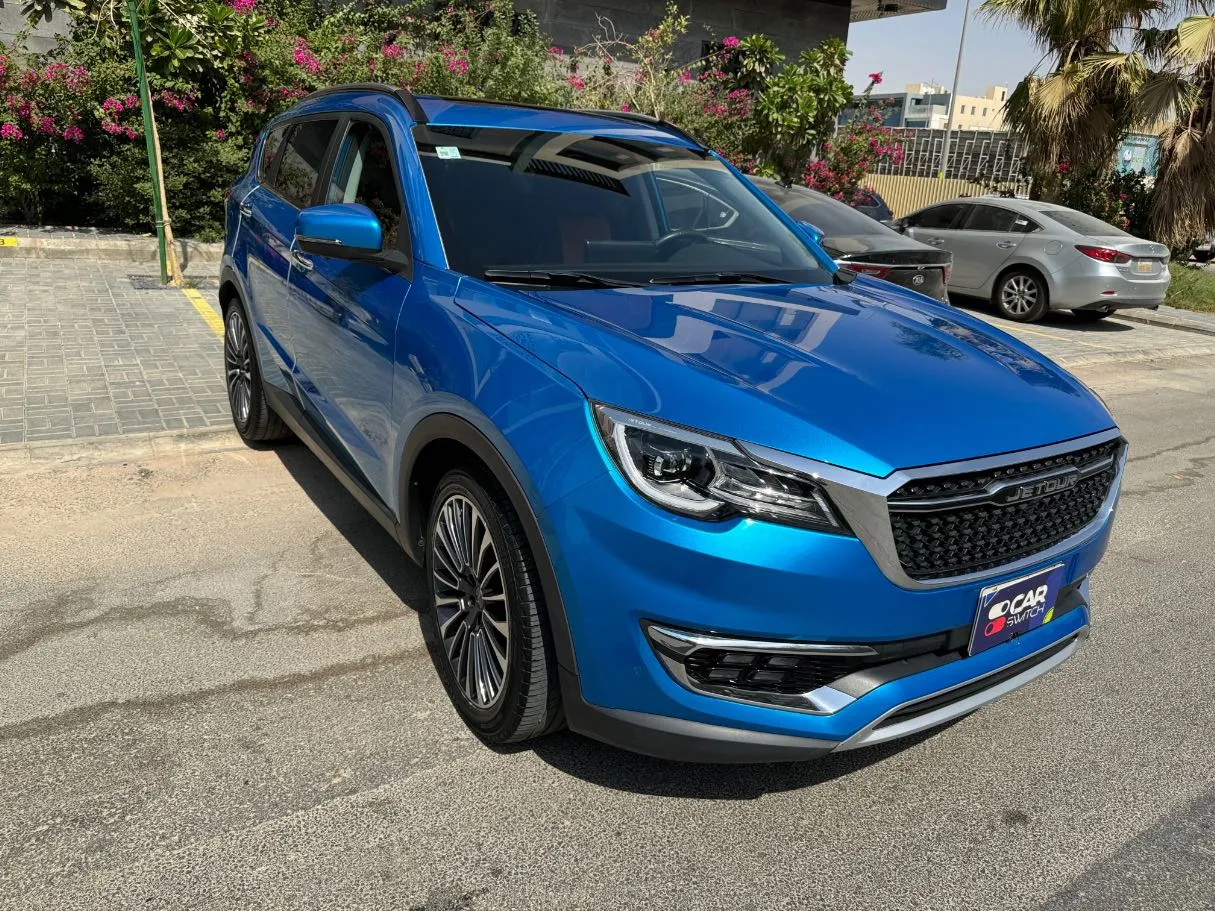 Car image 3