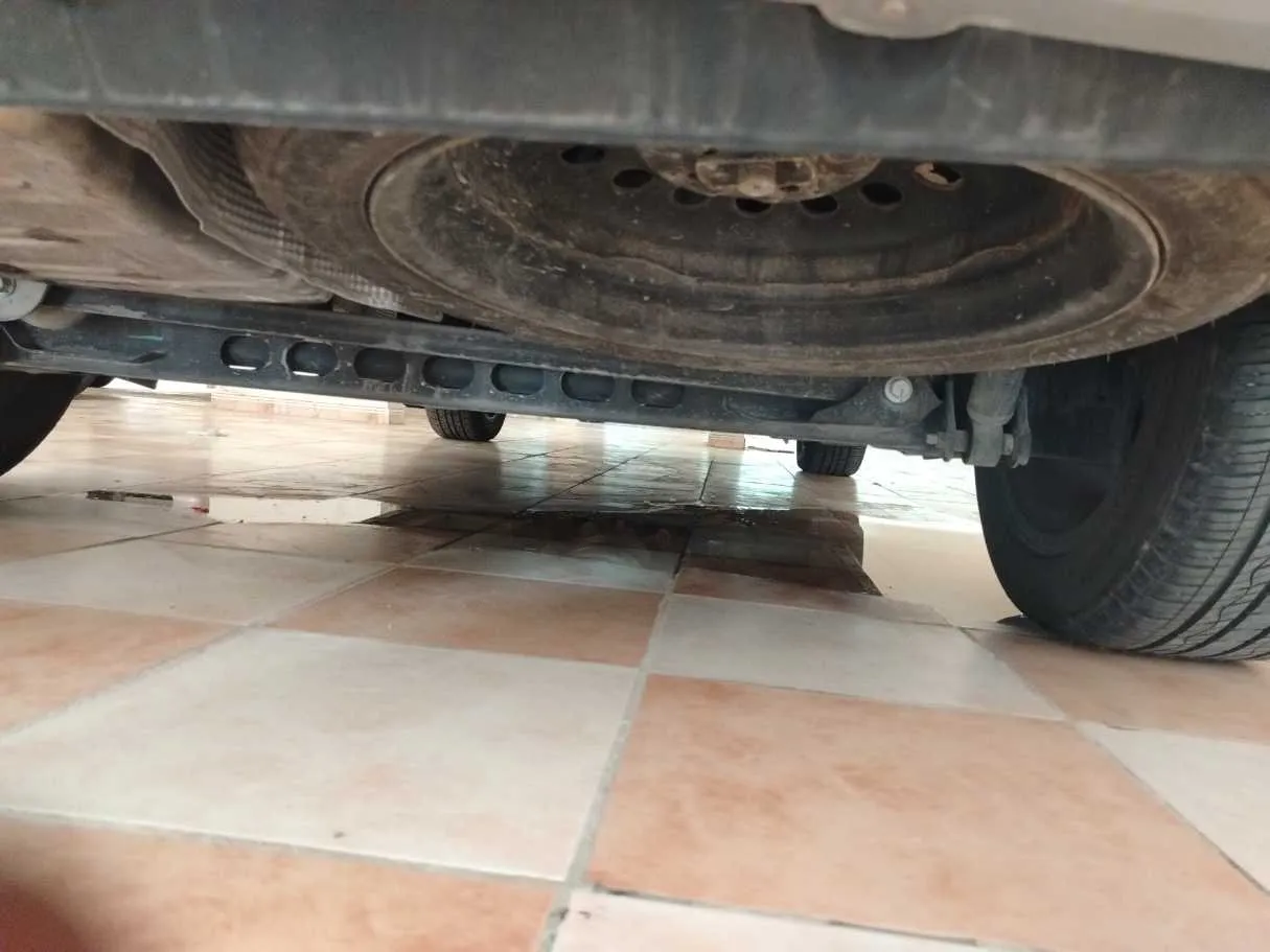 Car image 46