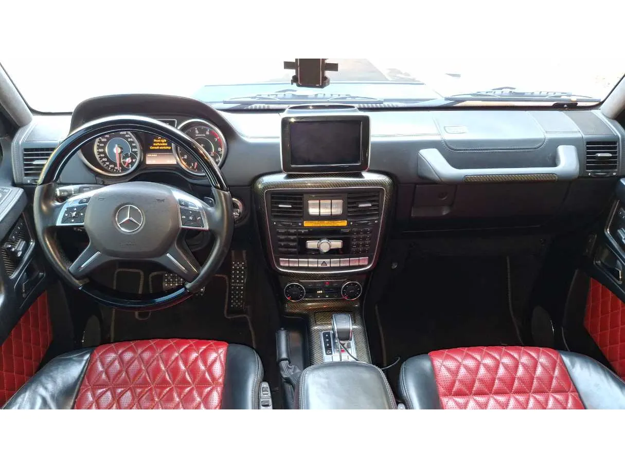 Car image 19