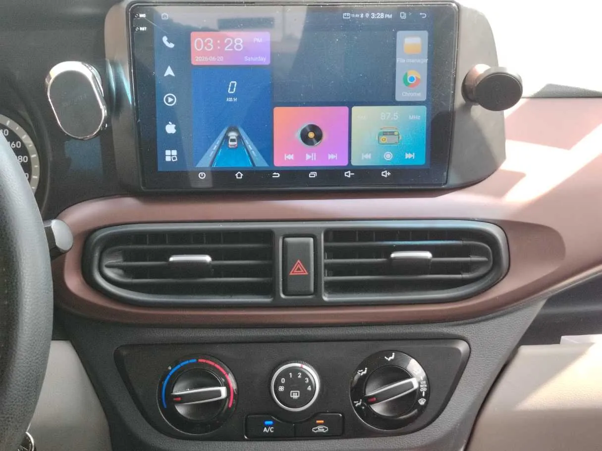 Car image 19