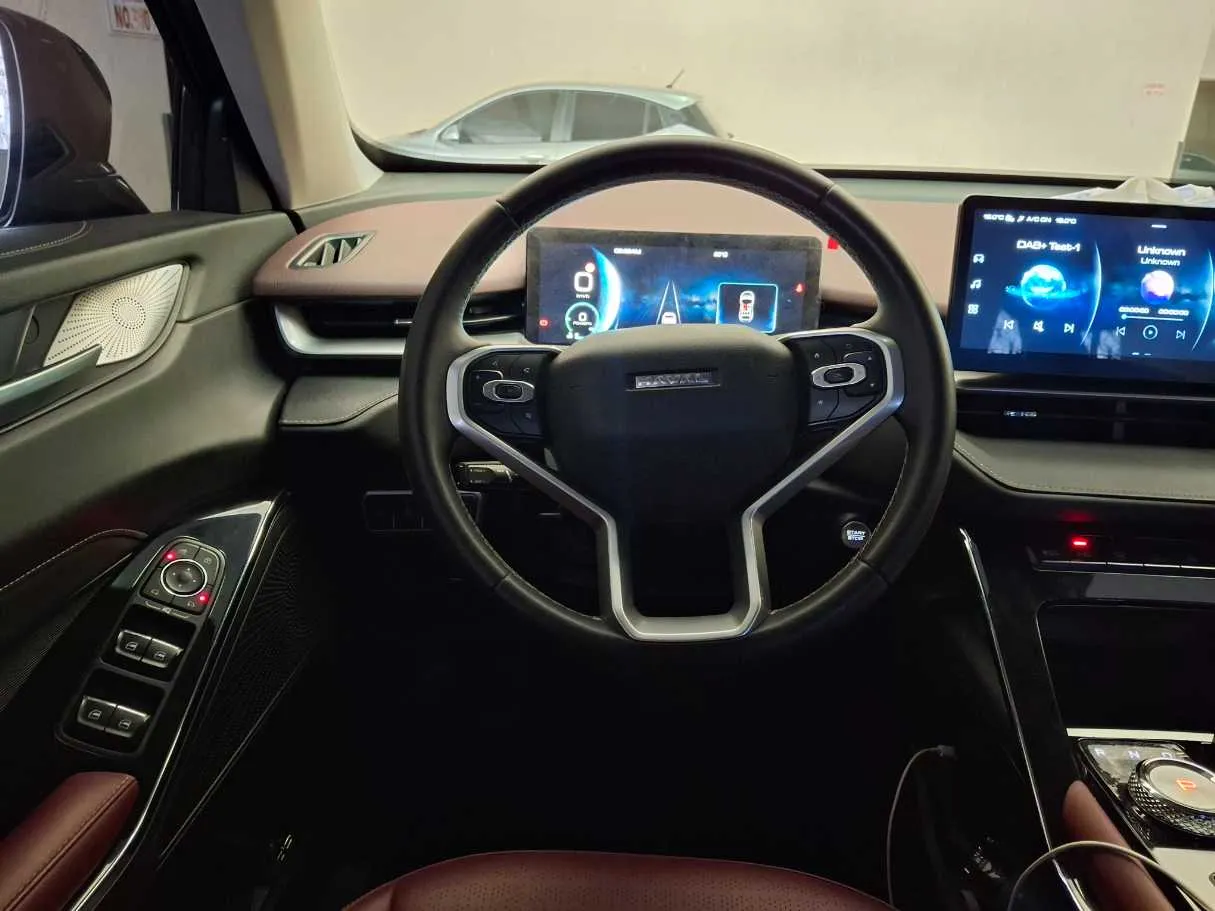 Car image 17