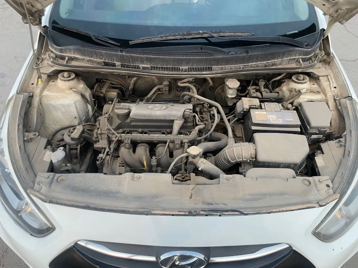 Car image 20