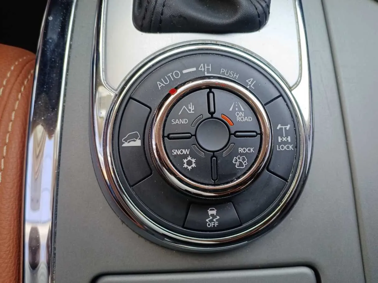 Car image 21