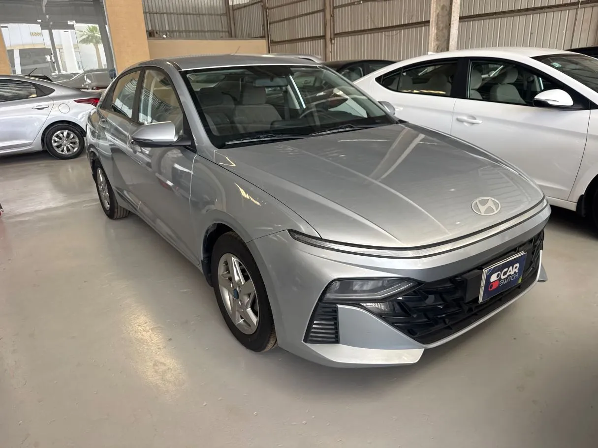 Car image 2