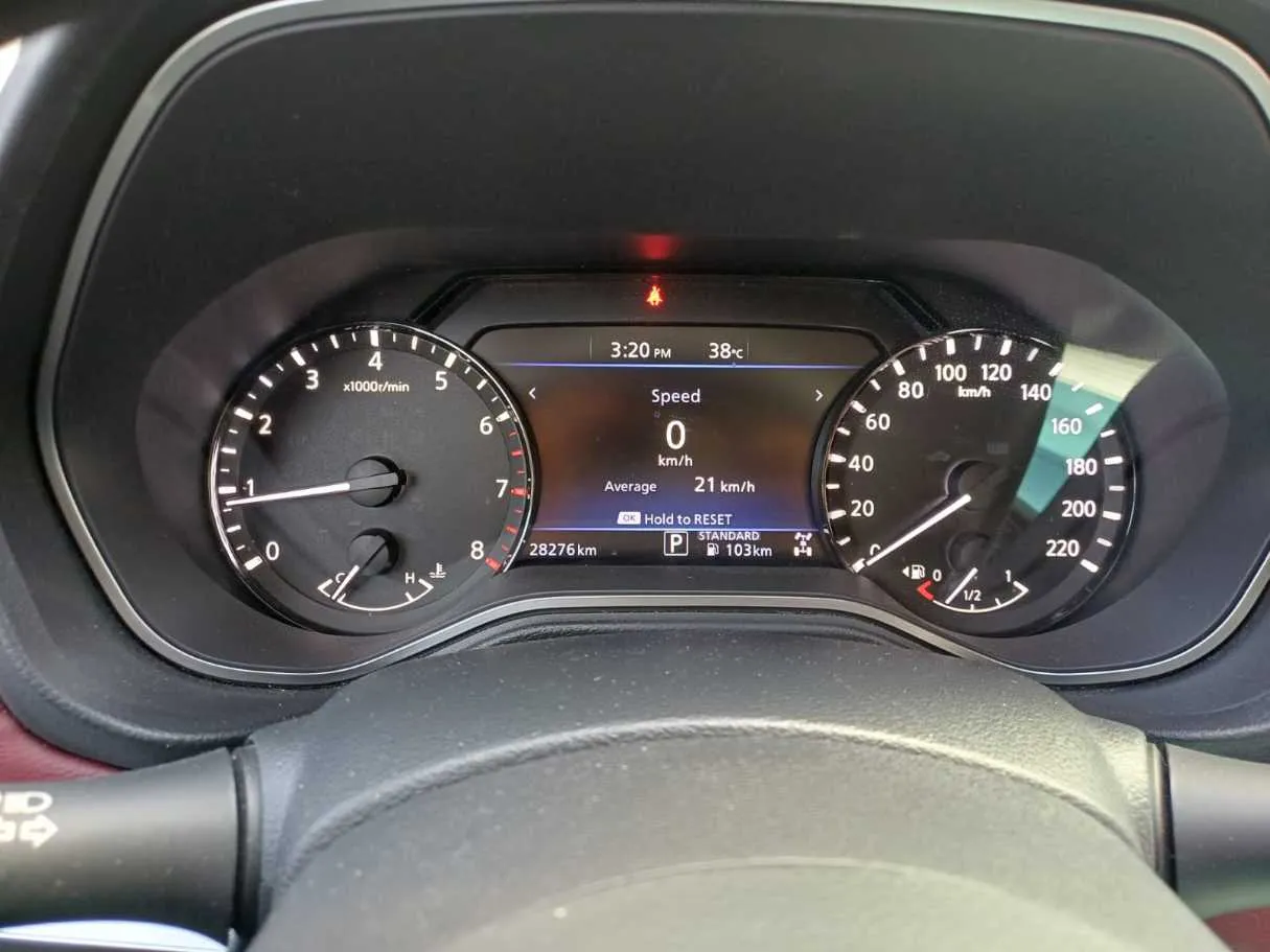 Car image 17